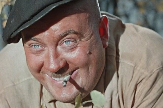 Как звать актёра? 7 1