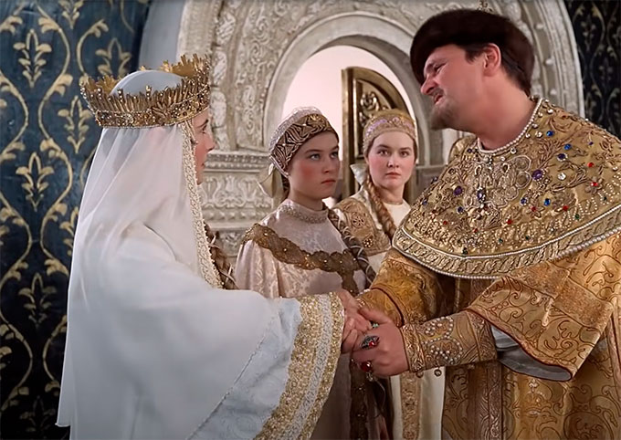 Как представляется Бунше царица? 22 15