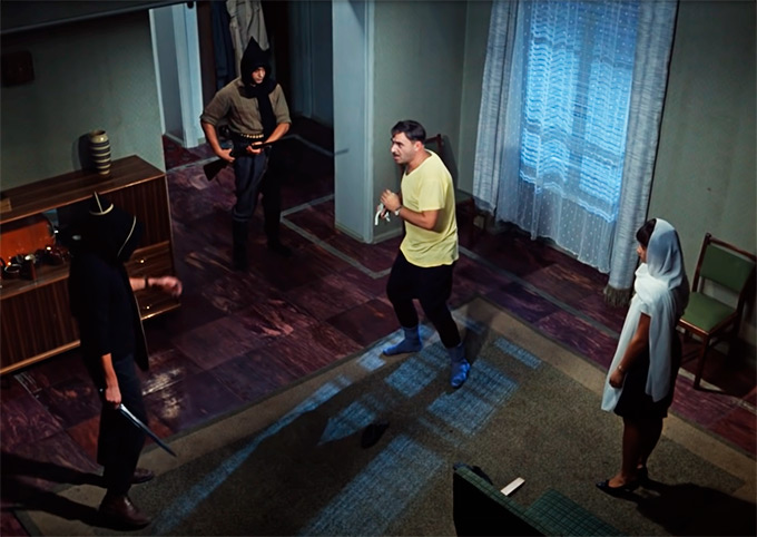 Вы не имеете права. Это — самосуд! Я требую, чтобы меня судили… 20 Kavkazskaya plennitsa 10