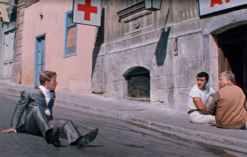 Какой пароль был у контрабандистов в фильме "Бриллиантовая рука"? 7 The Diamond Arm