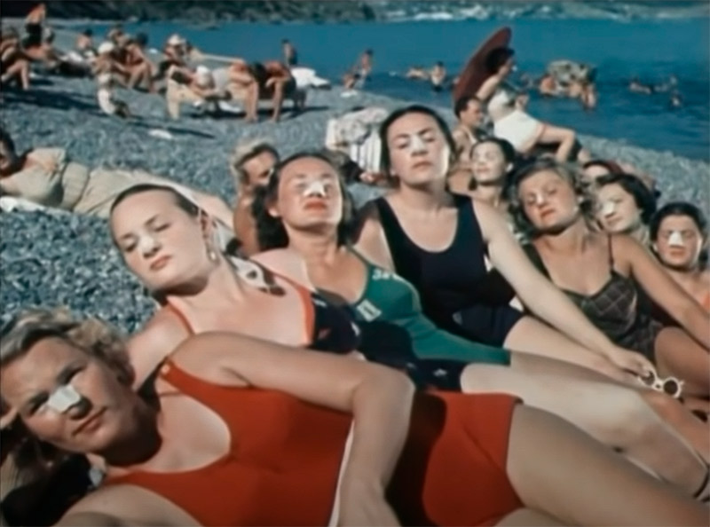 Как называется этот фильм? 10 We met somewhere