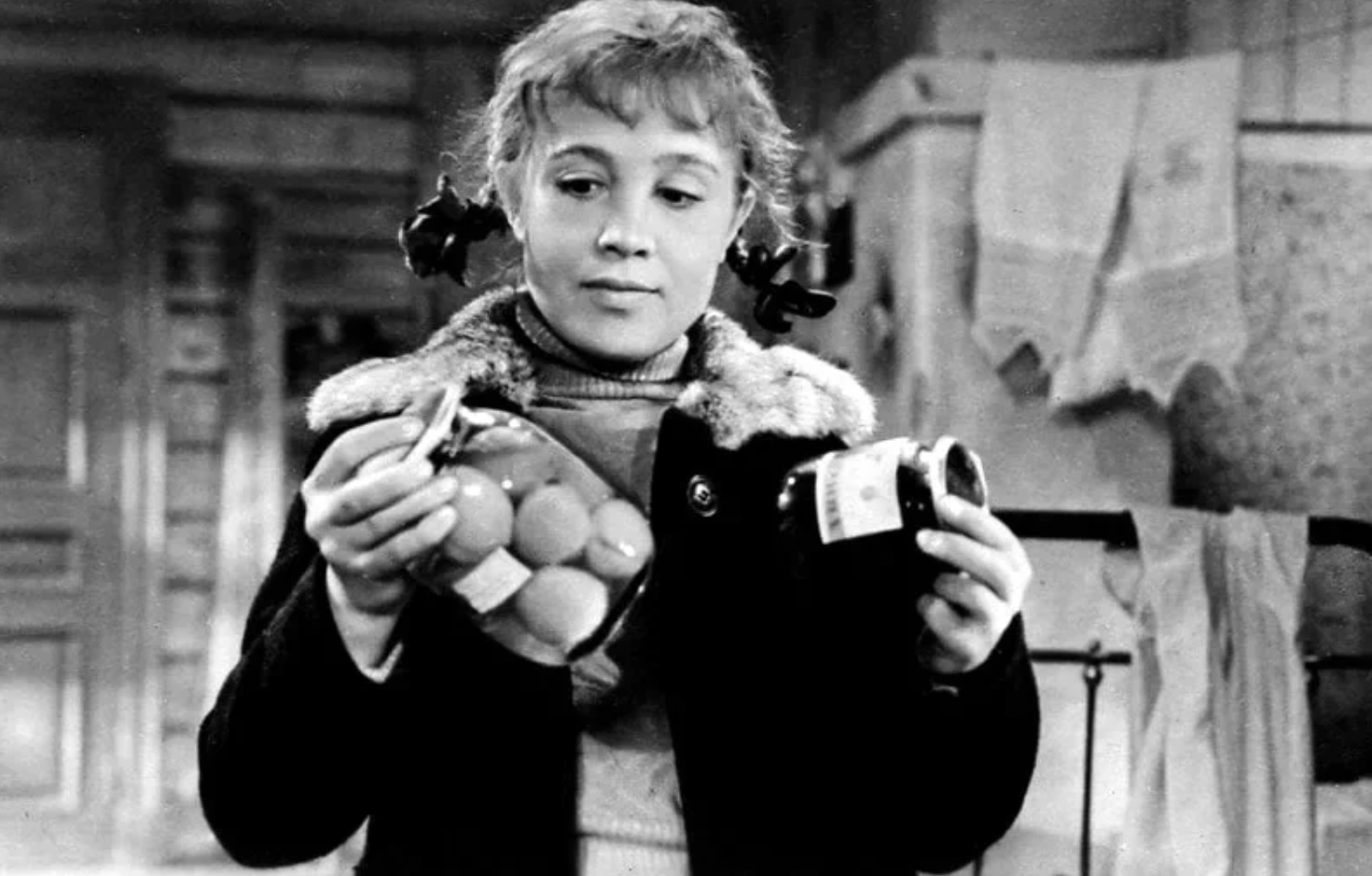 Что в комедии «Девчата» (1961) собиралась есть Тося, когда решила, что «никогда замуж не выйдет»? 13 19556