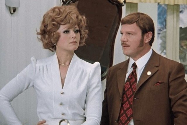 Из какого фильма с Натальей Селезневой этот кадр? 12 19604