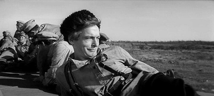 Как зовут этого советского актёра в форме? 10 19912