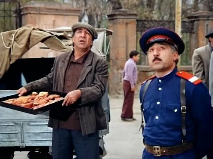 Из какого фильма с Фрунзиком Мкртчяном этот кадр? 9 20633