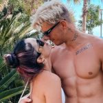 "Слегка припухлые") - Анна Тринчер поделилась утренними фото в постели с любимым 22 12 main v1628579596 1