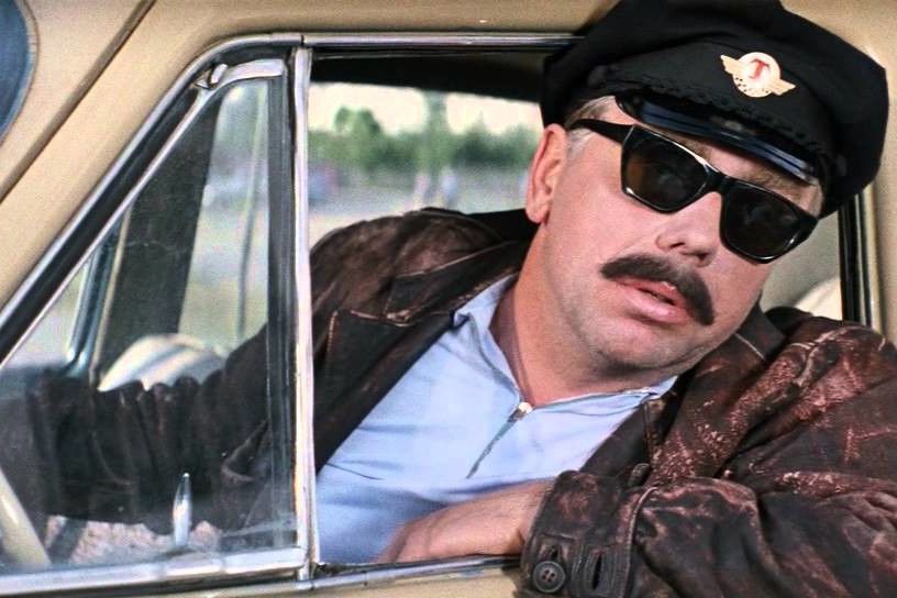 Какой был номер у таксомотора, на котором Семен Семенович Горбунков поехал в Дубровку 22 24901