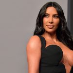 "Давно нет моря!" - Ким Кардашьян заставила ахнуть фотосессией на пляже 14 main kimk40 posta magazine