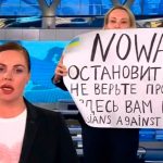 Началось! В прямой эфир "Первого канала" ворвалась редактор с плакатом (ВИДЕО) 13 No War 1