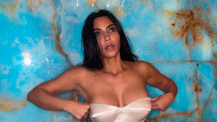 kimkardashian 277971384 952858712075456 4053528611566449799 n