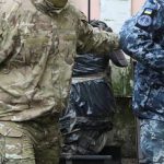 "Украинцы - не люди". Разведка опубликовала разговор оккупанта с матерью, которая "кайфует", слушая о пытках (видео 18+) 14 image 1