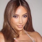 "Потрясающе сексуально!" - Ким Кардашьян опубликовала серию снимков в чулках и нижнем белье 13 7b3e12d5e33271ad48d5d6a2309f91fc ce 896x470x21x61 cropped 896x469 e1655142498795