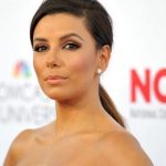 "47 лет и идеальная фигура!" - Ева Лонгория сфотографировалась на шезлонге в жёлтом бикини 14 Eva