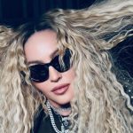 Бабушка сошла с ума! Видео выпяченной пятой точки Мадонны набрало полтора миллиона лайков за день 16 279054839 705075050535678 5077468150833608404 n e1655819283907