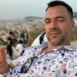 "Раньше зарабатывал 300 тыс. Сейчас значительно больше" - Арестович об источнике доходов и содержании "пяти семей" 15 23d6edfc d00c 4fee b28d 172a07dcdd74 e1660131688651