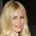 "Культовая красотка!" - Клаудиа Шиффер поделилась фото в чёрном мини-бикини 14 claudiaschiffer 241972835 1516315225412580 6595412427041080485 n e1661002499128