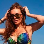 "Гусеница или сарделька?" - Слава Каминская предложила оценить её облегающий наряд 13 slava kaminsk