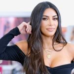 В оттенках серого... Кардашьян эффектно представила линейку повседневной одежды из флиса 14 755934437892025 1 e1663241929264