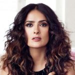 "Горячий танец!" - в свой день рождение Сальма Хайек зажгла на яхте в красном бикини 15 SalmaHayek