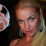 "Исподнее бы хоть надела" - Волочкова показала всё, что могла, в мультяшном клипе с крыльями 14 Maket Moldova 1650871362 75