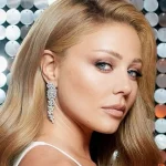 "Мотивации достаточно! Осталось найти верные ноты и слова!" - Тина Кароль поделилась фото в студии за пультом 14 image 36 e1669678461915