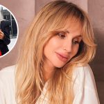 "Вы беременны?" - соблазнительный наряд Лободы с открытым животом вызвал подозрения у поклонников 13 Maket Moldova 1650871362 32