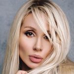 "На Джулию Робертс похожа!" - Лобода, сидя на песке без бюстгальтера, процитировала строчки из новой песни 13 mycollages 12 1 e1674552199224