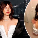 Ортега, лёжа на спине, прижала ноги к груди, засветив интимную зону: "Уэнсдей, ты ли это?!" 16 Maket Moldova 1650871362 32