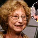 Россияне в истерике требуют признать иноагентом: 85-летняя Ахеджакова в Германии вышла на сцену с флагом Украины 18 Maket Moldova 1650871362 15