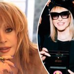 Без парика и фильтров: цветущая Пугачева показалась на свежих фотографиях из Кипра 16 Maket Moldova 1650871362 78