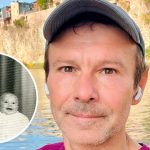 "Спасибо за весеннее настроение!" - Святослав Вакарчук поразил сходством с мамой на редком совместном селфи 16 Mak