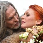 «Будто бабушка целует внучку в засос!»: седовласый Джигурда показал страстные развлечения с женой в бассейне 13 5YoFeJUowez7EL1OFm3CwFdOvtPi7yxzXMlcdDuL