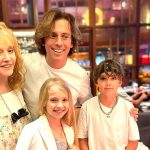 "У мамы и дочки одна улыбка": Алла Пугачева на дне рождении Максима Галкина поразила сеть 16 Galkin