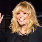 В фемили-луке но не с Галкиным: Пугачева показала, кто подарил ей "праздник души" 16 photo 5278320923826582953 x