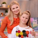 "Уже немаленькая": ведущая Лидия Таран показала редкие фото 16-летней дочери от Андрея Доманского 15 425965 1 e1724665014808 758x414 1
