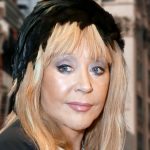 "Я нужна вам, но боитесь вы признаться!" - Галкин напомнил о пророческой песне Пугачевой 32-летней давности 16 891966189970