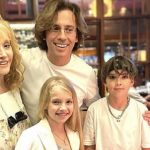 "Пьянка с детьми": поклонники обеспокоены поступком Аллы Пугачевой 14 461x600 1 382cfac5b1a032763fec66c1eccc5771@1207x1570 0xao2uaba0 2197797893063079611 1