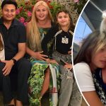 "Скоро мы будем вместе!" - Камалия показала, как в слезах провожала за границу бывшего мужа и дочерей 13 bvdbv