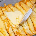 Мои домашние съедают все за 1 раз! Ну очень хорошие блины по особому рецепту. Такие сливочные и творожные 15 moyi domashni zyidayut usi za 1 raz nu duzhe dobri mlynczi za osoblyvym reczeptom taki vershkovi i s