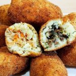 Самая хрустящая корочка! Самые нежные внутри картофельные зразы с 2 моими любимыми начинками 17 sama hrustka skorynka najnizhnishi vseredyni kartoplyani zrazy z 2 moyimy ulyublenymy nachynkamy