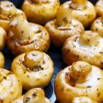 Такую закуску из шампиньонов мы всегда готовим, когда гости собираются. 14 taku zakusku z shampinjoniv my zavzhdy gotuyemo koly gosti zbyrayutsya