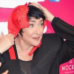 "Со всеми это когда-нибудь случается" - Лолита Милявская прокомментировала потерю зуба 13 bvdbvjdjvgrij