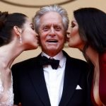 80-летний Майкл Дуглас восхитил редким фото с подросшей дочерью-красавицей 14 image 7 e1729518165590 758x440 1