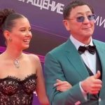 Увеличил на два сантиметра: Лепс признался, что сделал интимную пластику ради юной невесты 17 owl detail 620 92712ae4d910851d30b93527c5d001d7