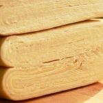 Беспроигрышный рецепт слоеного теста. Без яиц, холодильника и даже без дрожжей, но выходит в 100 слоев 14 zamorozhennoe sloenoe testo 500x333