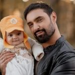 Воин Виталий Козловский порадовал новыми осенними кадрами с 8-месячным сыном и женой 15 vitalij kozlovskyj iz synom. fejsbuk artysta e1731527783421 758x412 1