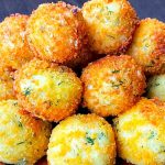 Со вчерашнего пюре, а так вкусно! У меня никогда ничего не пропадает, потому что знаю много хороших рецептов!