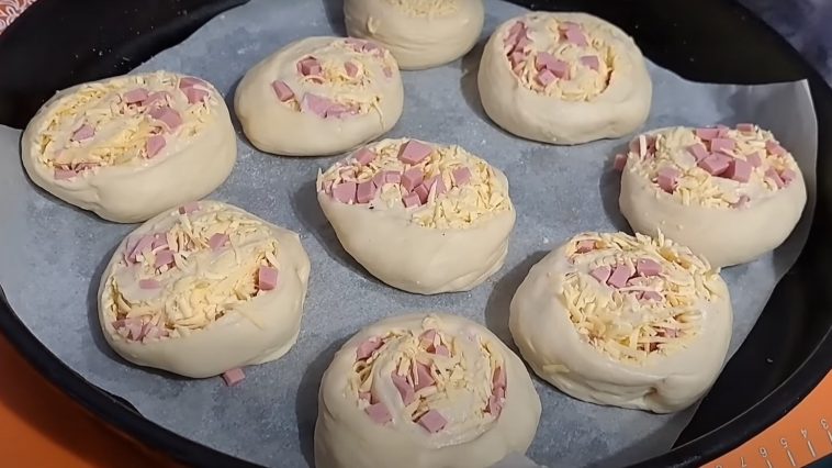 Домашняя мини-пицца: быстрый и вкусный рецепт, который оценит вся семья