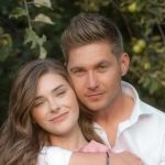 Без суеверий и смайликов на лице: жена Владимира Остапчука полностью показала сына