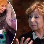86-летняя Лия Ахеджакова со сцены поддержала Украину и довела до истерики россиян (ВИДЕО) 21 bvdbvjdjvgrnibhsbhcsdcsjcj